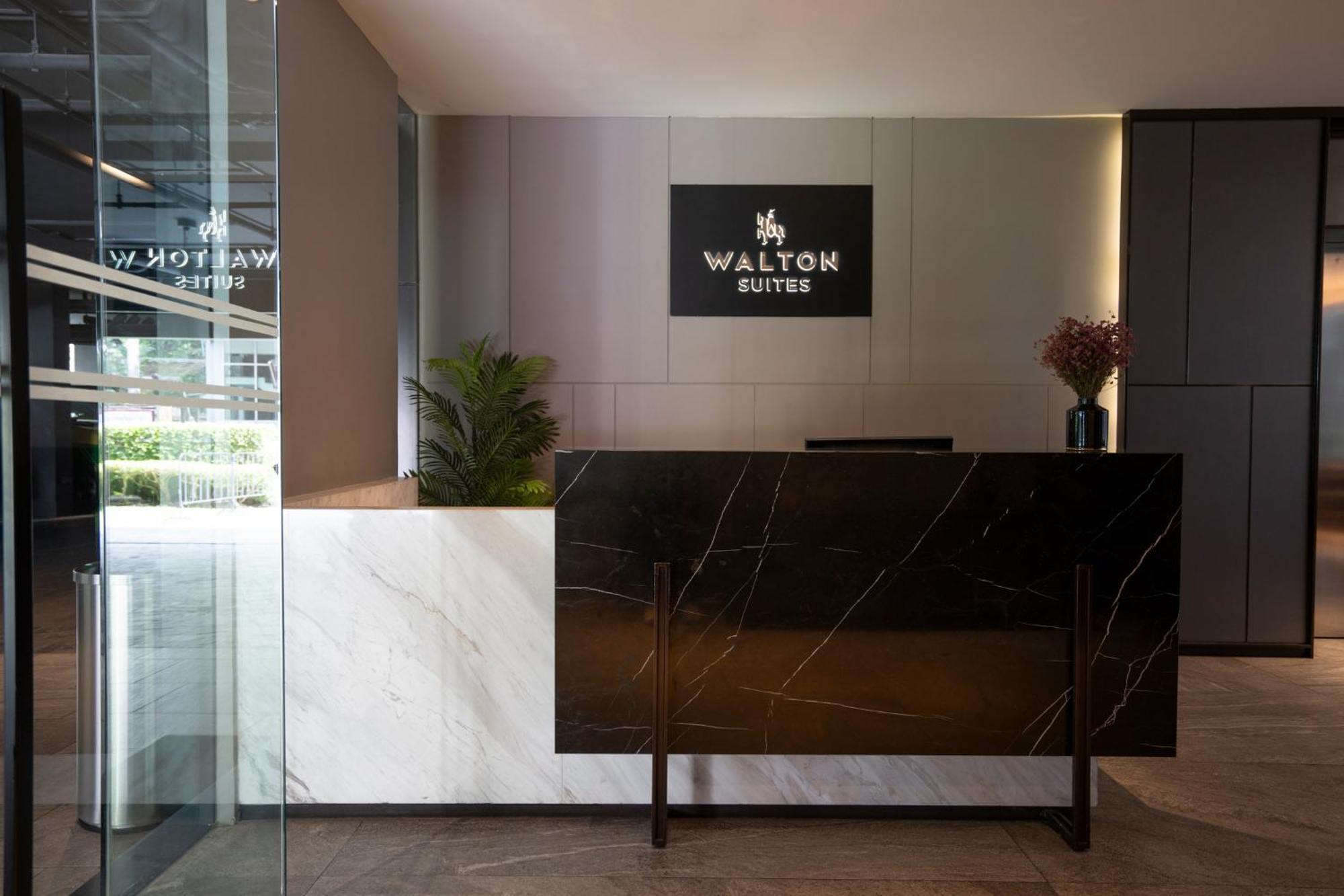 Walton Suites Sukhumvit Bangkok Esterno foto
