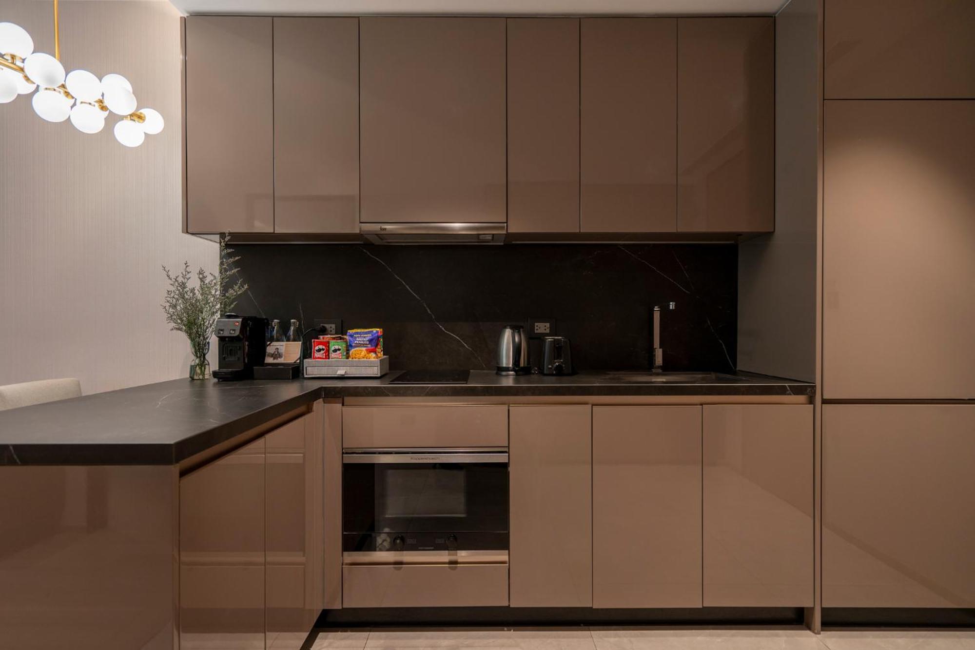 Walton Suites Sukhumvit Bangkok Esterno foto