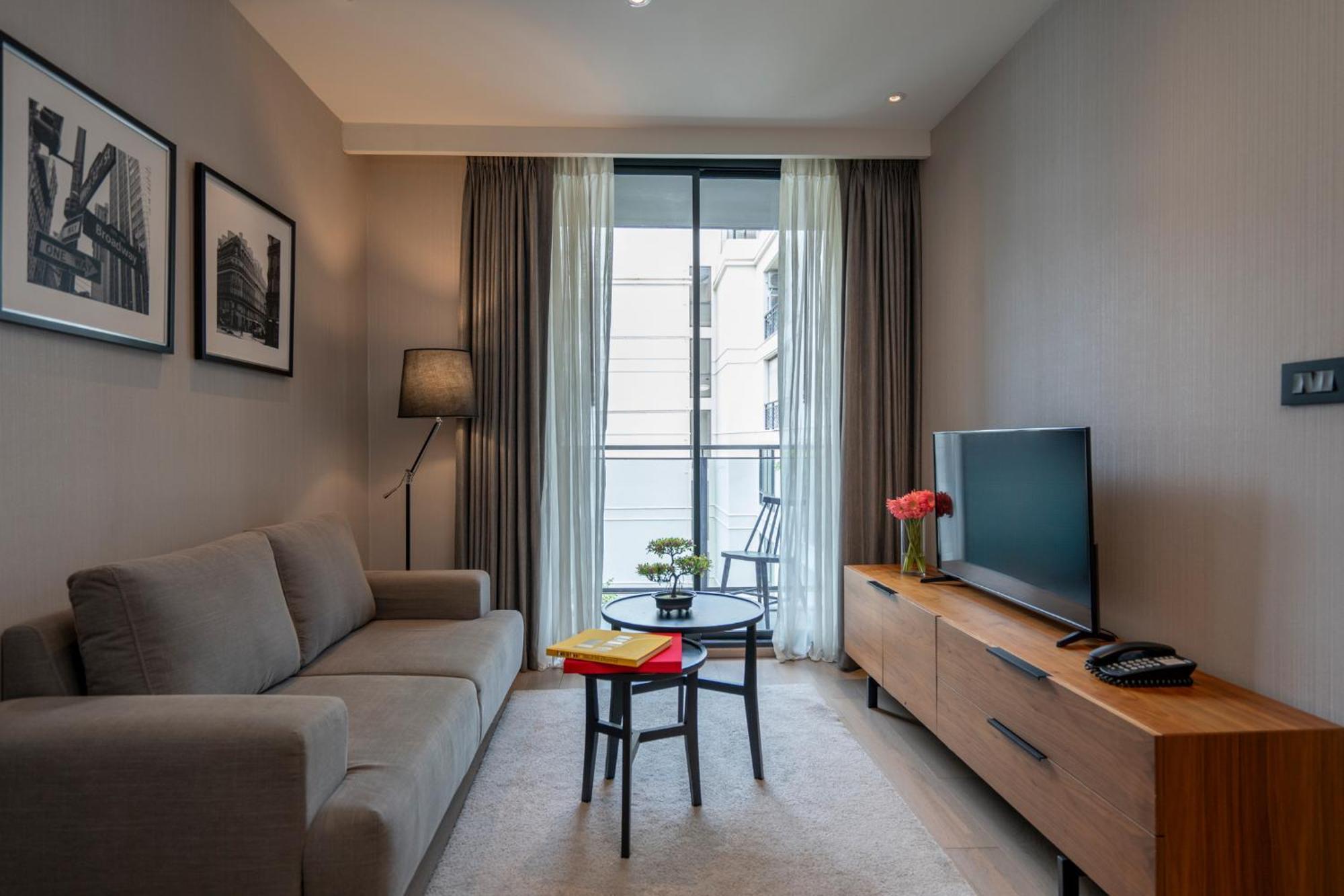 Walton Suites Sukhumvit Bangkok Esterno foto
