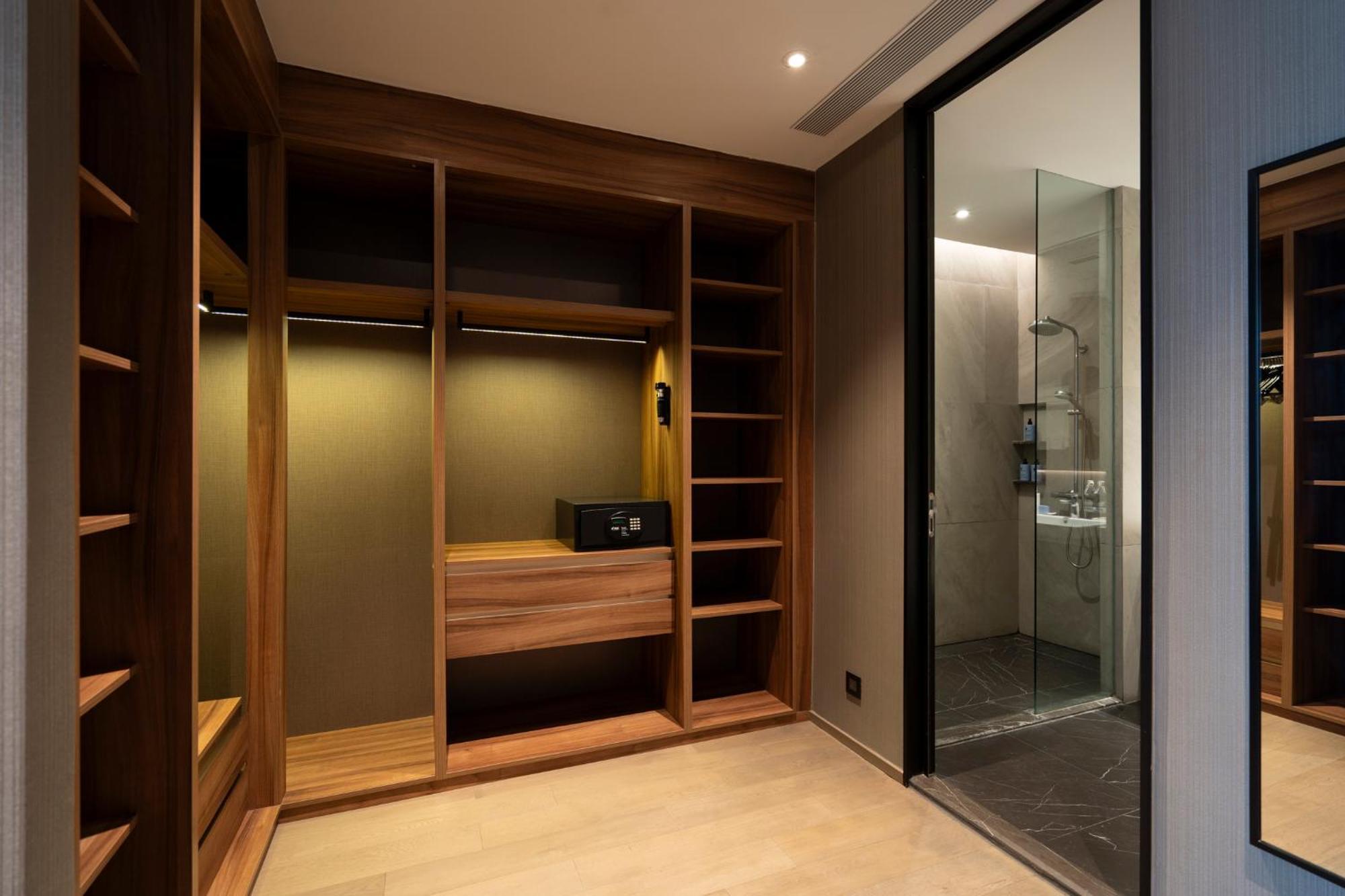 Walton Suites Sukhumvit Bangkok Esterno foto