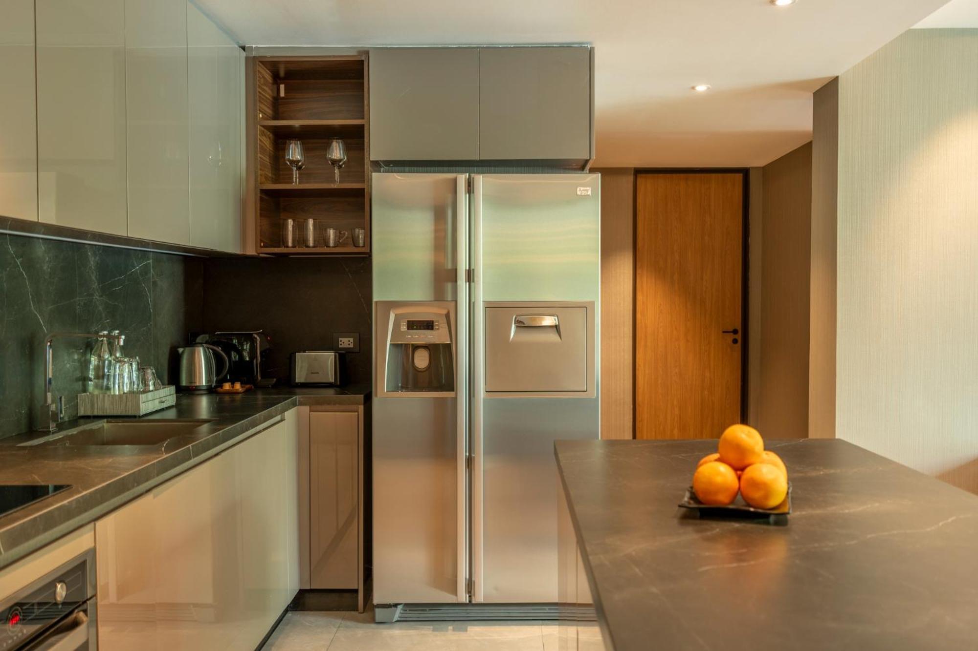 Walton Suites Sukhumvit Bangkok Esterno foto