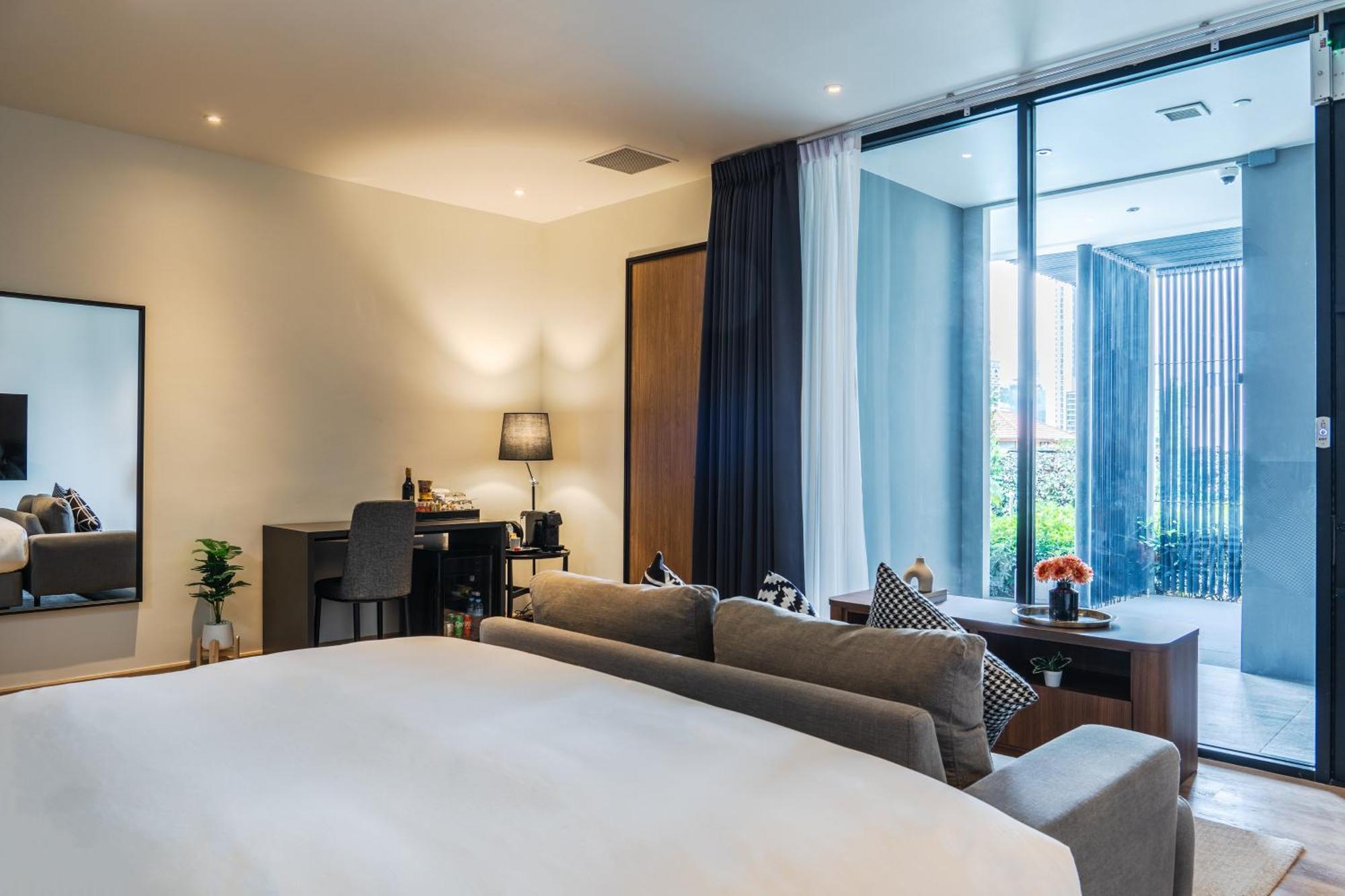 Walton Suites Sukhumvit Bangkok Esterno foto