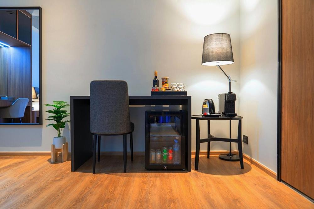 Walton Suites Sukhumvit Bangkok Esterno foto